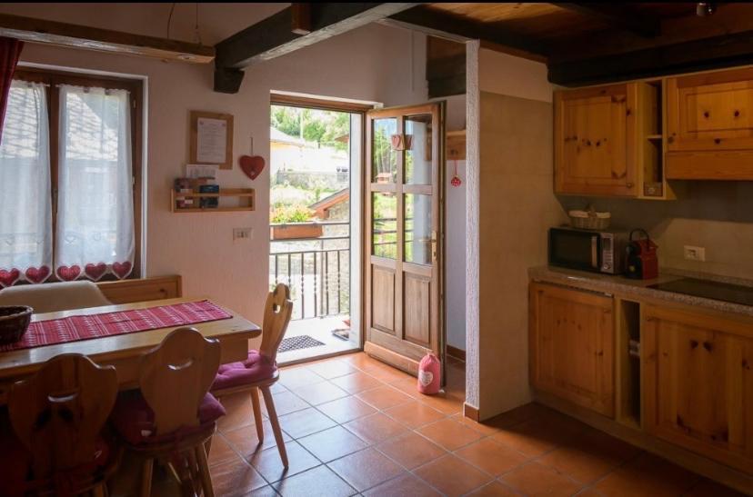 Apartament Coeur De Montagne Gignod Zewnętrze zdjęcie
